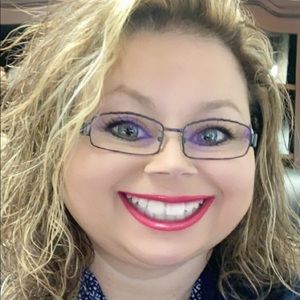 Meet your Posher, April